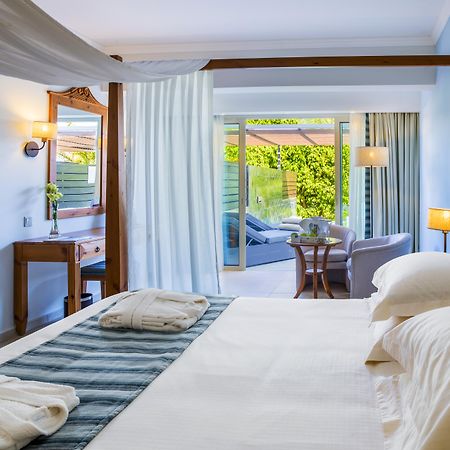 Olympic Lagoon Resort Пафос Екстериор снимка