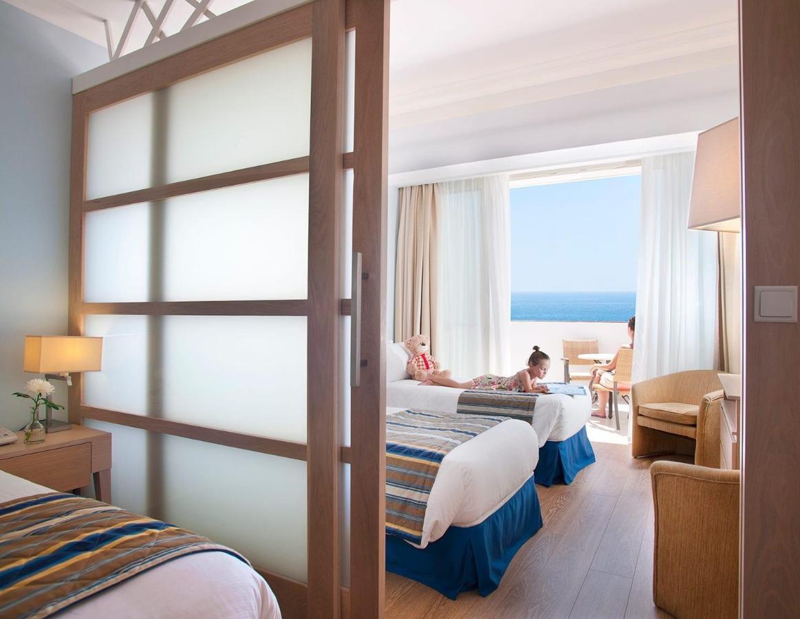 Olympic Lagoon Resort Пафос Екстериор снимка