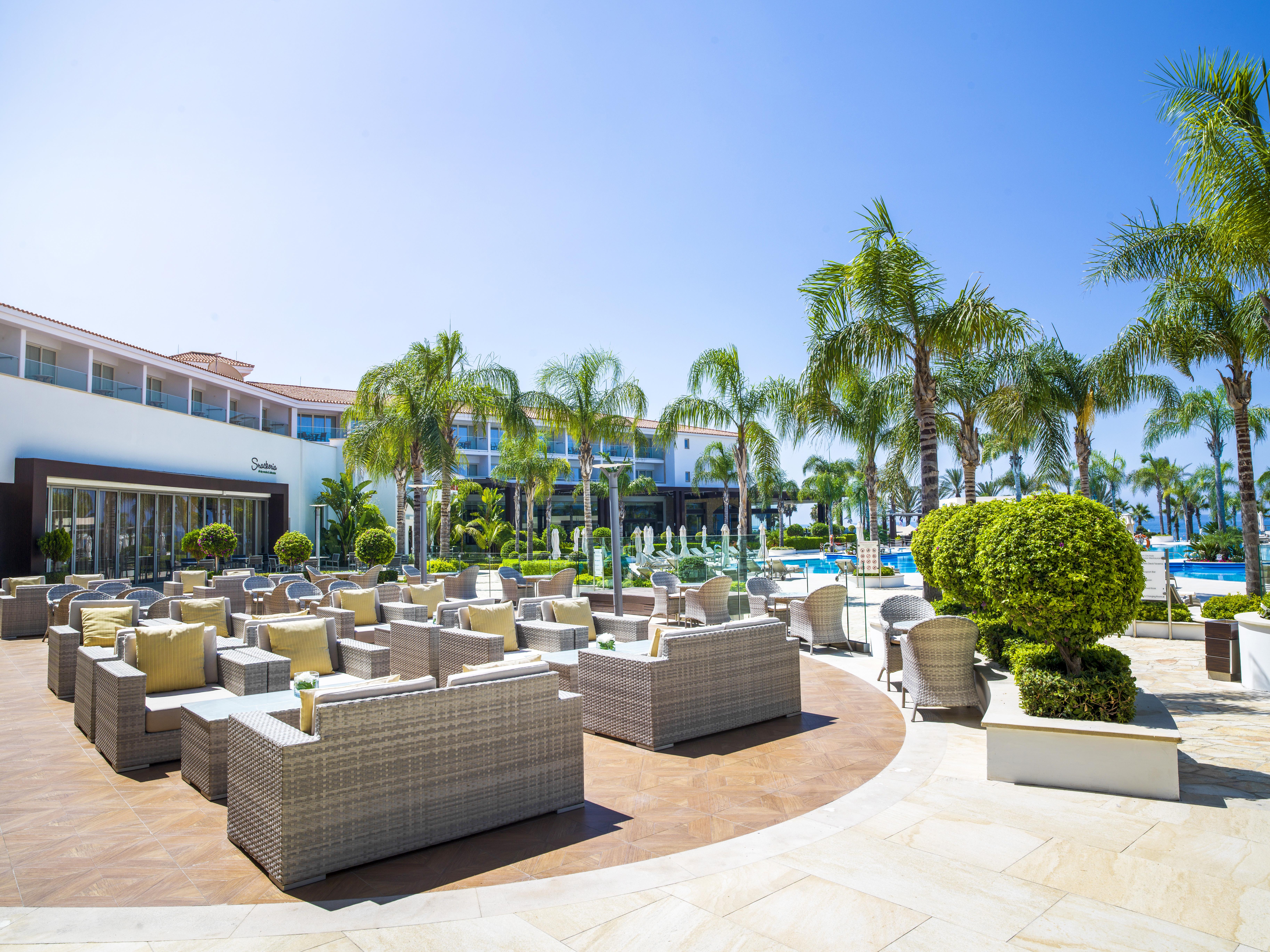Olympic Lagoon Resort Пафос Екстериор снимка